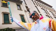 Snoop Dogg carga la antorcha de los Juegos Olímpicos de Invierno 2026