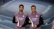 Mbappé y Bellingham reciben el trofeo FIFPRO como integrantes del once del año