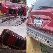 Vagoneta vuelca en la avenida Costanera de La Paz y es hallada abandonada en la madrugada