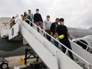 Colombia recibe a 101 connacionales deportados de EE.UU. en un vuelo humanitario