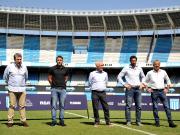 Polémica en Racing: la pugna entre Diego Milito y Víctor Blanco por un palco del Cilindro de Avellaneda
