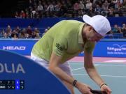 Polémica en el tenis y sospecha de apuestas: un jugador superaba a su rival, fue a mirar el celular y no volvió a ganar un punto