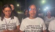 Comité aclara que mujer que abrazó a Rodríguez en Zona 7 no es familiar de presos políticos