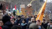 Graves incidentes en Milán durante una masiva protesta contra los Juegos Olímpicos de Invierno