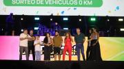Fiesta de la Confluencia 2026: quiénes son los ganadores del monopatín, la moto y el 0 km en la tercera noche
