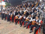 Se presenta la Estudiantina más grande de Bolivia en Sucre