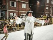 El desfile inaugural del Carnaval de Soriano es encabezado por el Marqués de las Cabriolas