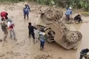 Caos en Tena con un 4x4 que perdió el control