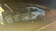 Impactante incendio en ruta 17: un auto se prendió fuego y quedó destruido