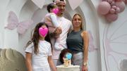Darwin Núñez celebró el primer año de su hija menor, Isabella, y viajó para jugar este lunes por la Champions League de Asia ante el equipo del ex Peñarol, Damián García
