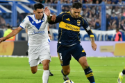 Vélez pegó en los momentos justos y le ganó a Boca en el Amalfitani