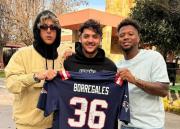 Ronald Acuña Jr. dice presente en el Super Bowl para apoyar a Andy Borregales: Voy al loco mío
