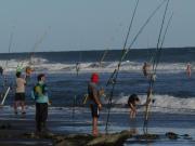 En plena madrugada, sacó una corvina negra y se ganó una 4x4 en el mundial de la pesca