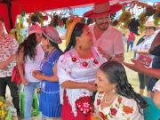 Tarija: Richard Rocha recorrió la Feria de la Uva en La Pintada y dialogó con productores