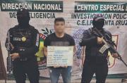 El ‘rey de las fugas’ revela que policías se llevaron $us 50 mil de su departamento