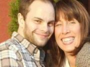 Dejó a su esposa para ponerse de novio con su madre: No es incesto, es atracción sexual genética