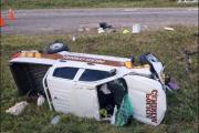 Tres agentes lesionados en vuelco de vehículo de Policía Caminera