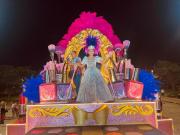 Novy I llenó el Cambódromo de color, espuma y alegría