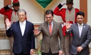 Embajadores del Perú y Japón presentan cartas credenciales al presidente Paz