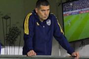Riquelme reunió al cuerpo técnico y a los referentes del plantel tras la derrota ante Vélez