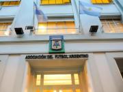 Cómo habría hecho la AFA para traer dinero desde el exterior