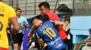 La vez que César Farías golpeó a Brian Oyola, el nuevo jugador de Bolívar