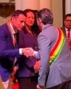 “Los que se guían por el odio no llegan lejos”: Paz tras saludo con Lara