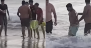 Polémica en Cartagena: Salvavidas rescata a niño del mar y termina increpado por familiares