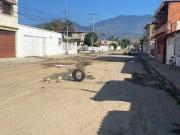 Sin agua y con las calles deterioradas viven los vecinos de José Félix Ribas