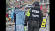 Envían a la cárcel a falso policía por cometer robos y atracos a turistas en la Terminal de buses de La Paz