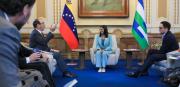 Presidenta (E) Delcy Rodríguez sostuvo encuentro con representantes del Banco de Desarrollo de América Latina y el Caribe