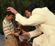 Productores de Bad Bunny en el Super Bowl confirman quién era el niño del Grammy