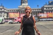 Protesta viral en Argentina: Nancy Pazos se encadenó en el Congreso