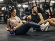 Cómo bajar la panza y evitar dolores lumbares con una rutina simple en casa