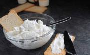 Receta de queso crema casero: light y bajo en sodio