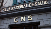 Aprehenden a exgerente de la CNS por presuntos hechos de corrupción