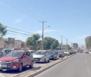 Enormes tacos por bencina gratis: 300 personas llenaron