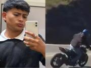Un motociclista grabó el mortal choque frontal de su amigo contra un camión