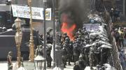 Choques con bombas molotov y gases en protesta contra reforma laboral en Argentina