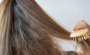 Pelo perfecto sin ir a la peluquería: la mascarilla casera que te controla el frizz al instante