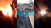 Un barrio en vilo por el incendio de tres casas y una familia se quedó sin nada