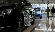 Cayeron 20% las ventas de automóviles en China y el régimen impone medidas para regular el mercado