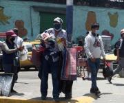 Informalidad en diciembre cerró en 55,7%, representa 13,45 millones de trabajadores