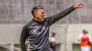 Aucas de Beto Araujo con dura prueba ante Barcelona en la Noche Amarilla en Quito
