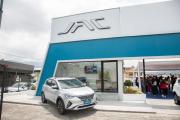 JAC Azul y Asiauto inauguran un concesionario en Ibarra con autos eléctricos y camionetas