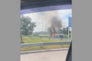 Un auto se incendió en las inmediaciones del estadio