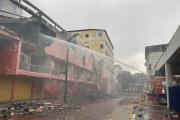 Incendio en Multicomercio de Guayaquil se reactiva este viernes 13 de febrero