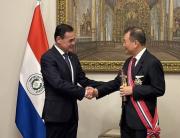 Paraguay condecora al embajador José Chih Cheng Han con la Orden Nacional del Mérito