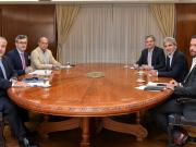 Caputo se reunió con la UIA: no hubo anuncios para el sector y les pidió que aprovechen la reforma laboral