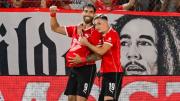 Independiente volvió al triunfo: derrotó 2-0 a Lanús, le quitó el invicto y escaló hasta la cima del Torneo Apertura